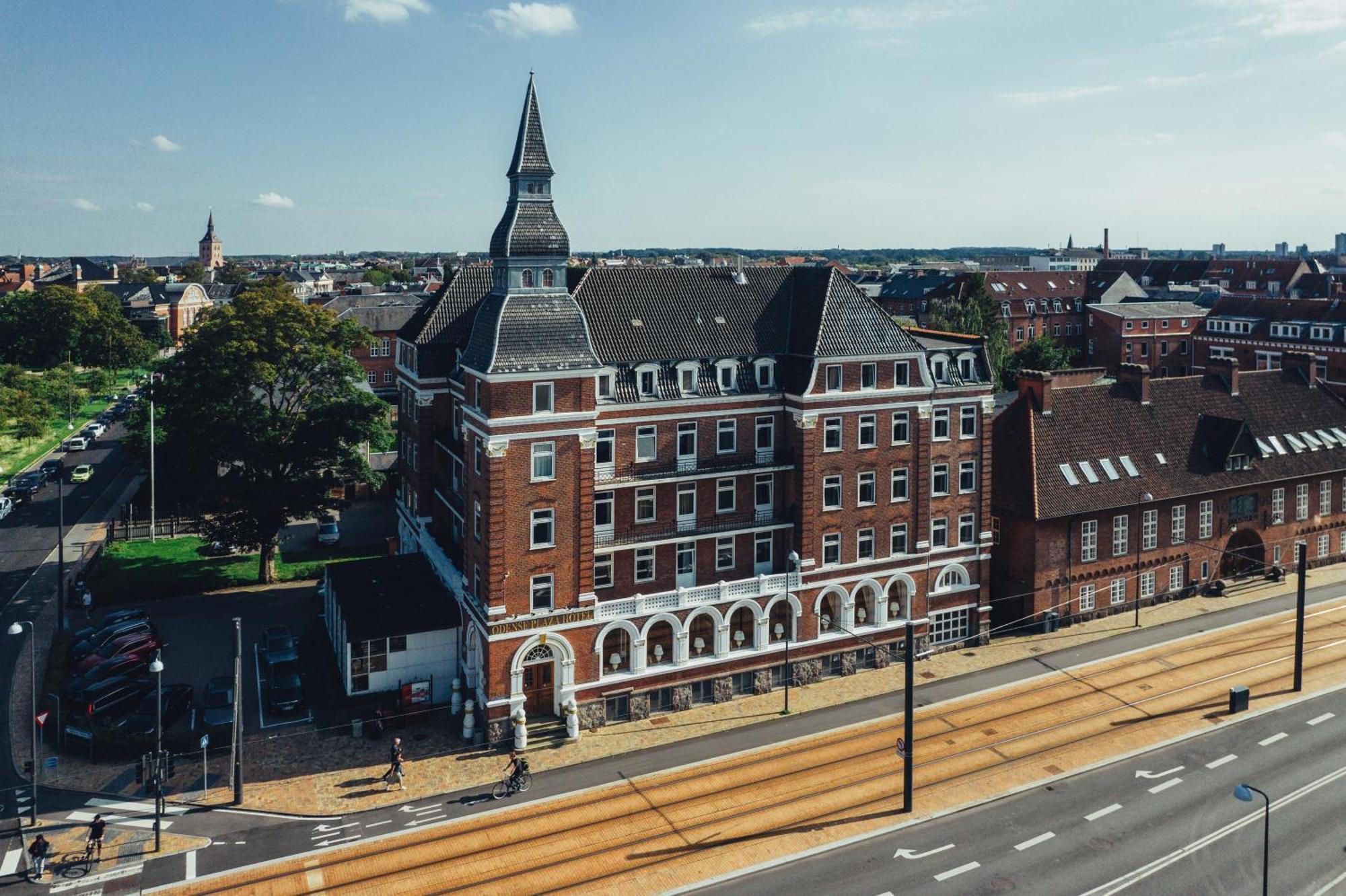 Milling Hotel Plaza Одензе Екстериор снимка