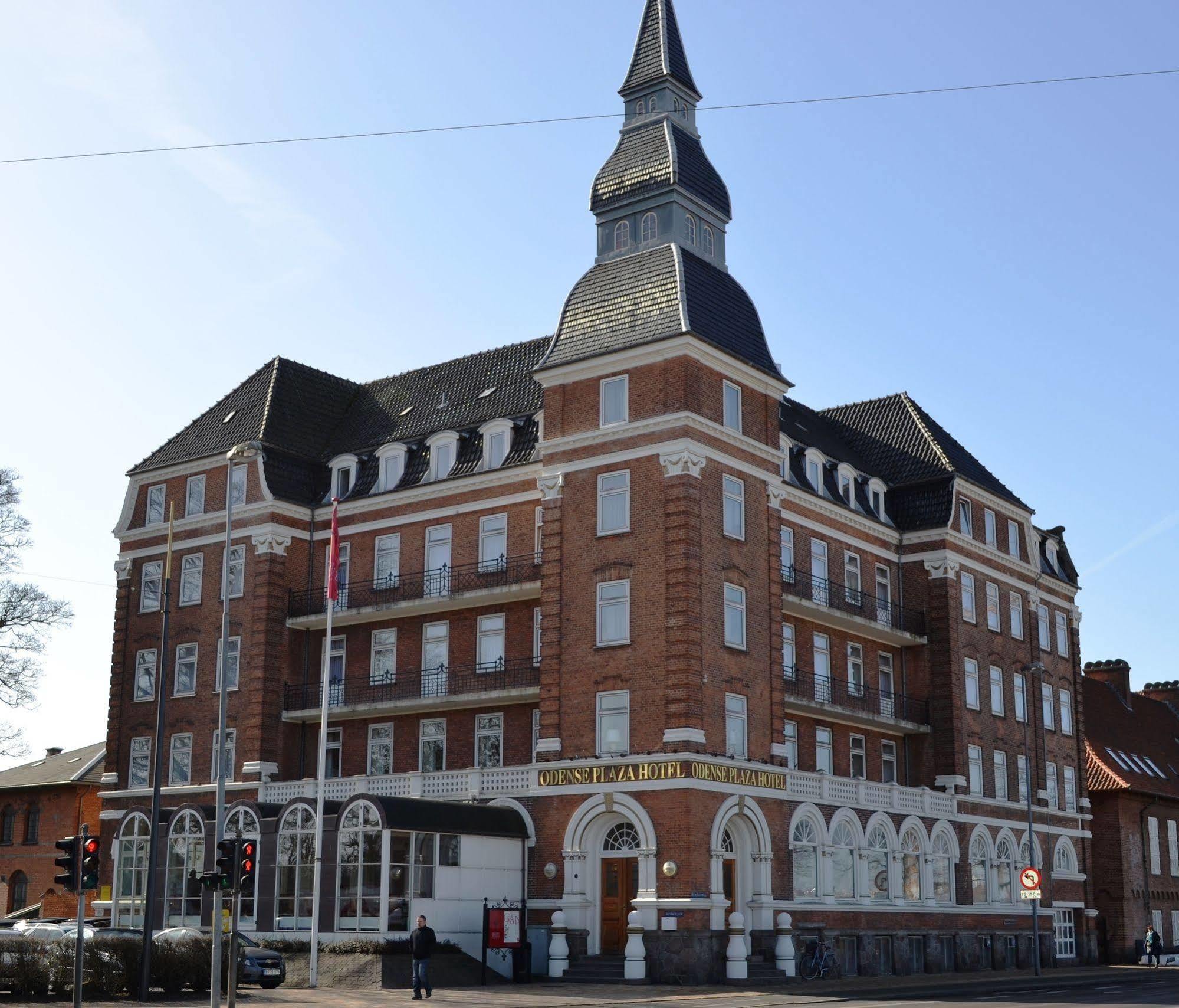 Milling Hotel Plaza Одензе Екстериор снимка